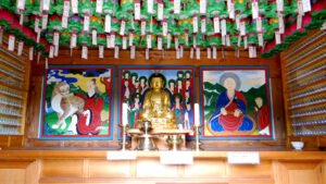 Melihat Lebih Dekat Pengaruh Agama Muisme